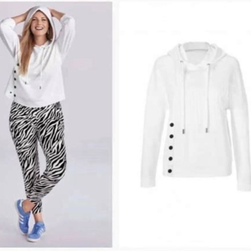 CAbi ATC Roundtrip Hoodie 5920 Size Medium White with Black Accents EUC